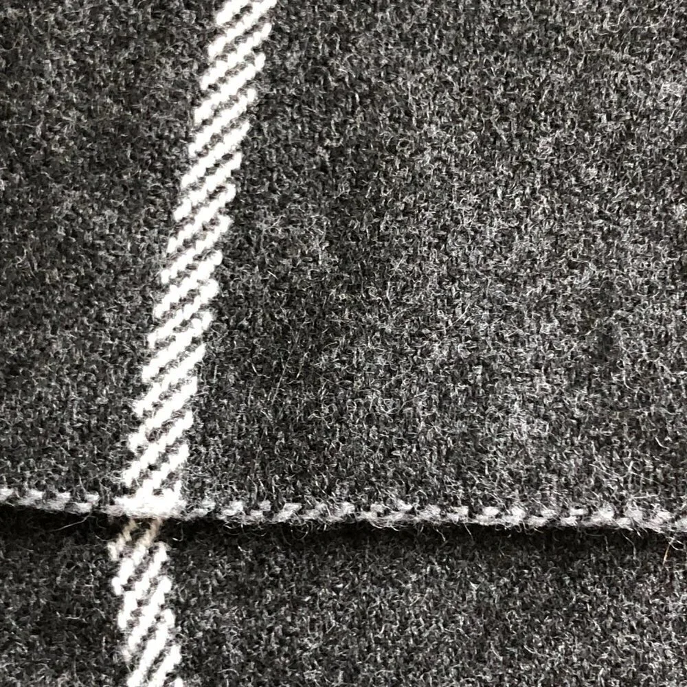 Van Heusen Plaid Scarf Unisex Charcoal Gray & White Made in Italy